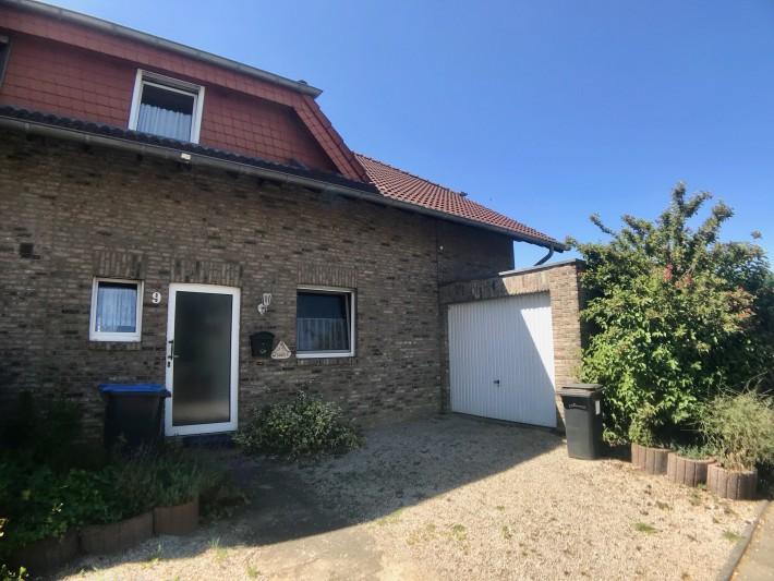 VERKAUFT Preiswertes Einfamilienhaus mit Garage - Bild# 1